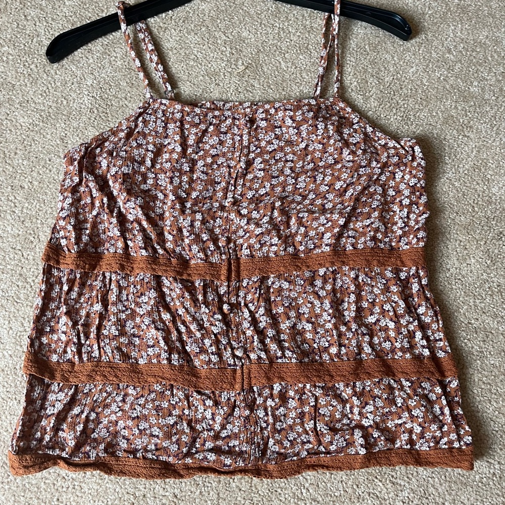 Cute Women’s Floral Tank Top!